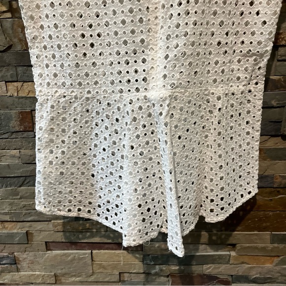 MICHAEL Michael Kors White 100% Cotton Eyelet Short Sleeve Top - Picture 9 of 11